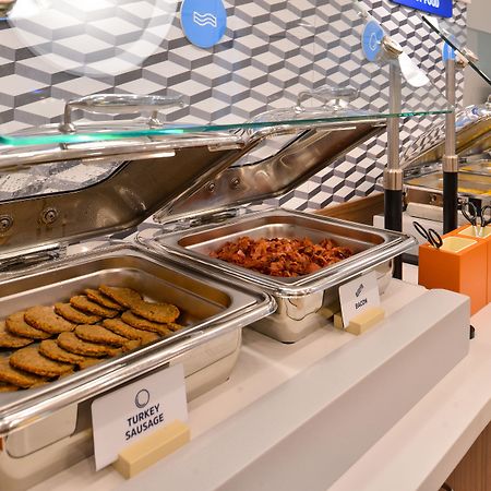 拉普拉斯智选假日套房酒店 外观 照片